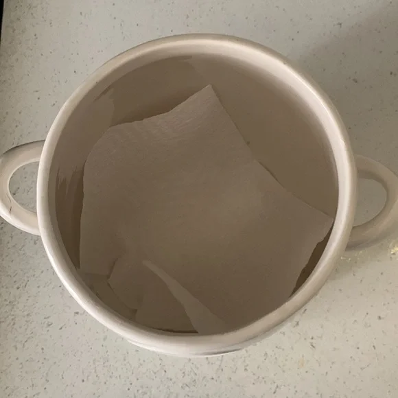 Large jar/container - Picture 4 of 5